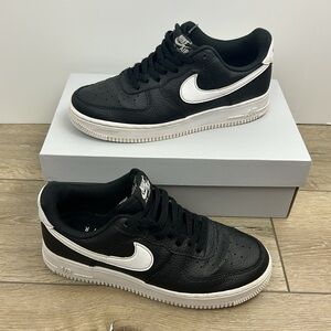 Nike Air Force 1 Low Black & White Men’s size 7.5